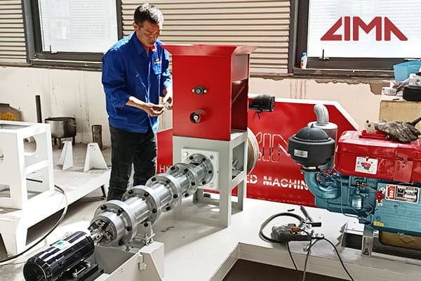 poultry dana machine project in india